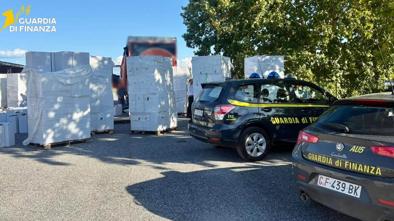 gdf scopre fabbrica clandestina di sigarette nel viterbese 8 arresti da Corrieretoscano.it gdf scopre fabbrica clandestina di sigarette nel viterbese 8 arresti