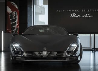 Alfa Romeo 33 Stradale Perla Nera: il carbonio diventa un abito su misura