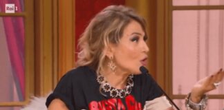 Ballando, il debutto di Barbara D’Urso in giuria: il ‘mistero’ delle palette e i primi fischi