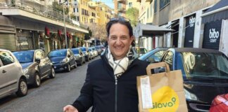 “Contro aggressioni mi muovo solo in auto e di giorno”: vita da rider, la storia di Gianluca