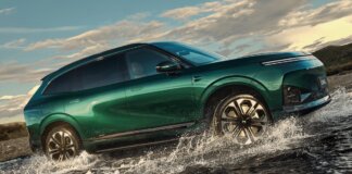 Debutta il SUV XPENG G9L al Salone di Parigi
