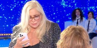 Domenica In, Mara Venier intervista Barbara d’Urso e… squilla il telefono: “Non hai ancora imparato?”
