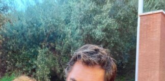 Festa Roma: Javier Bardem show, infiamma il red carpet e si siede al posto dei fotografi