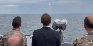 Francia, Macron assiste a lancio di prova missile intercontinentale da sottomarino nucleare