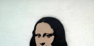 Giornata mondiale contro il cancro al seno, a Milano murale con Gioconda con mastectomia davanti all’Int