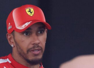 Hamilton difende Vasseur: “E’ la persona giusta, puntate il dito su chi è più in alto”