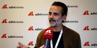 Intersections 2026, artista Troilo: “Mia opera con mano a sei dita è meta-ritratto dell’Ia”