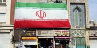 Iran, i falchi di Teheran invocano la bomba atomica: “E’ il momento giusto”