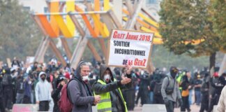 La Francia si prepara a nuova giornata di protesta, oltre 70mila agenti schierati e unità dell’elite: “Alto livello di minaccia”