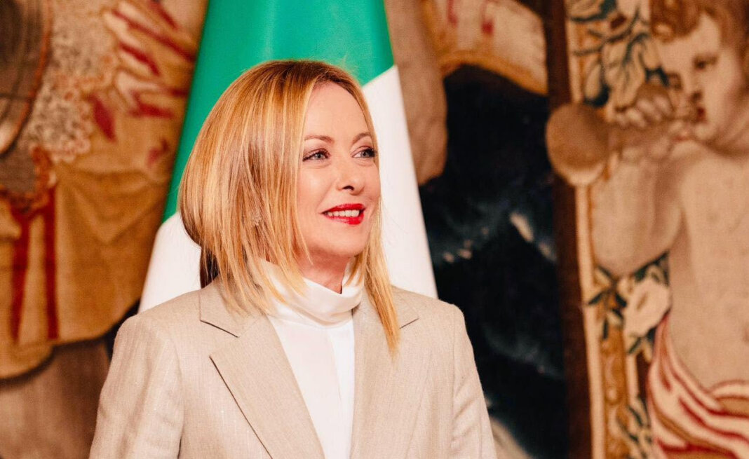 Meloni vs consigliere Pd di Pontedera: 