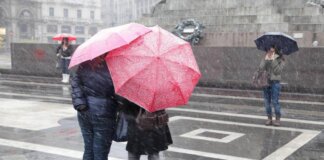 Meteo, weekend di freddo e maltempo: crollano le temperature, temporali e neve a 1.000 metri