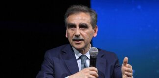 Mps, Lovaglio: “Sorpresi da cambio rotta Intesa Sp, era favorevole a fusione con Mediobanca”