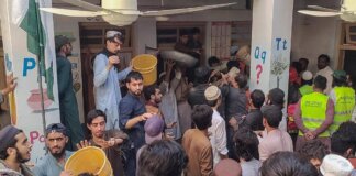 Pakistan, crolla il tetto di una scuola a Peshawar: 28 morti e 30 feriti