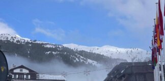 Prima neve a Sestriere, le montagne della Vialattea si imbiancano: ecco le immagini