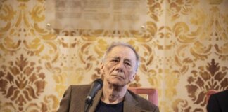 Roberto Vecchioni si prende un’altra pausa: “Statemi vicino”