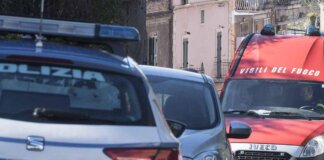 Scontro tra auto a Sassari: morta una donna di 53 anni e un ferito grave, cosa è successo