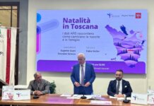 Un contributo di 500 euro per ogni neomamma dal 2027: ecco ‘Si nasce in Toscana’
