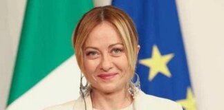 Sondaggi politici, Fratelli d’Italia primo partito: centrodestra avanti sul campo largo. Pd arretra