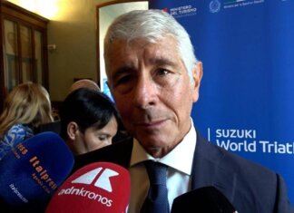 Triathlon, Abodi: “Continueremo a sostenere la Federazione, questa disciplina merita di crescere”