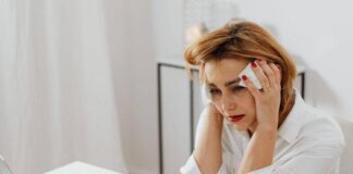 Tumore al seno: vampate per 70% donne con cancro al seno, esperti: “Un aiuto da terapia orale”